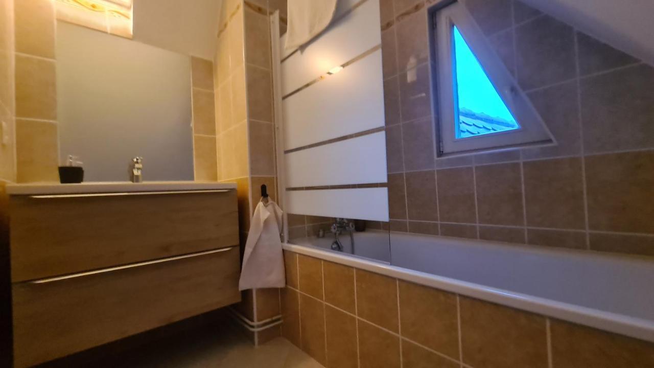 Duplex Centre - Le Marche Apartment โอแบร์เน ภายนอก รูปภาพ